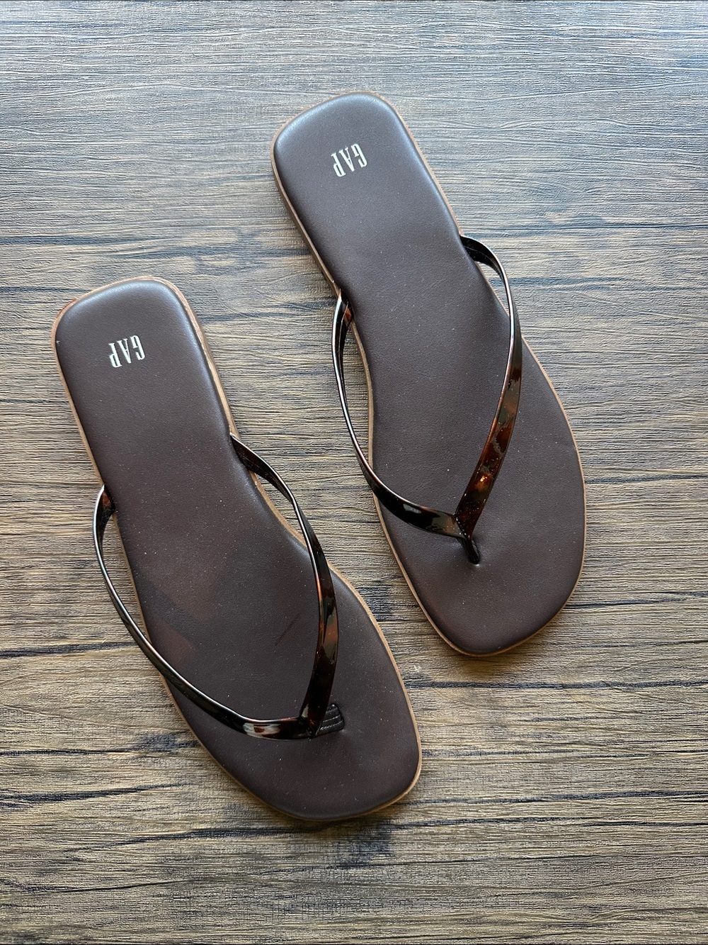 GAP WOMEN’S FLIP FLOP SANDALS